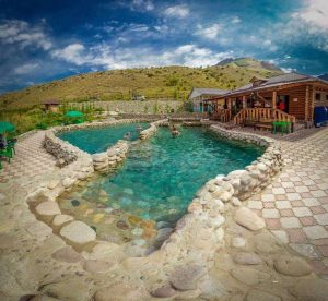 Ak-Suu Kench hot-spring pools