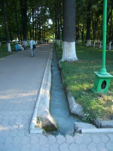 Erkindik Boulevard