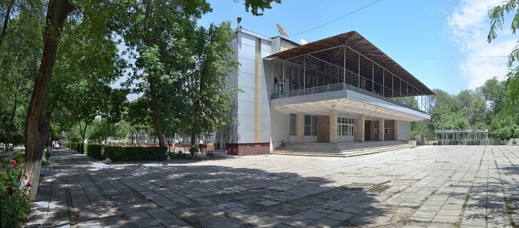 Узбекский музыкально-драматический театр имени Бабура