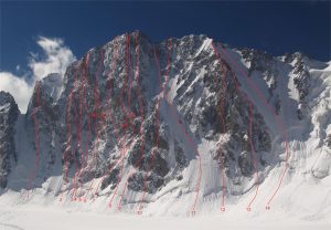 Северная стена пика Свободная Корея с обозначениями маршрутов