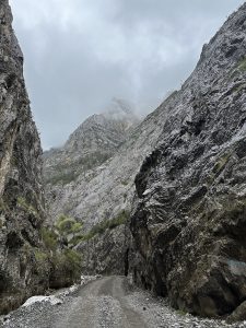 Водопад Абшыр-Ата