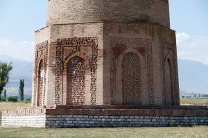 Башня Бурана и городище Баласагун