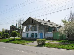 Иллюстрация местности к статье; снимок не показывает все упомянутые районы — File:Каракол, Гагарина 12.jpg
