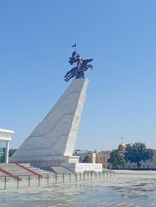 Regional illustration; not a verified photograph of this exact place — Ala too plaza, Bishkek - Ala-Too Square - Tagzania - 1787898409141.jpg