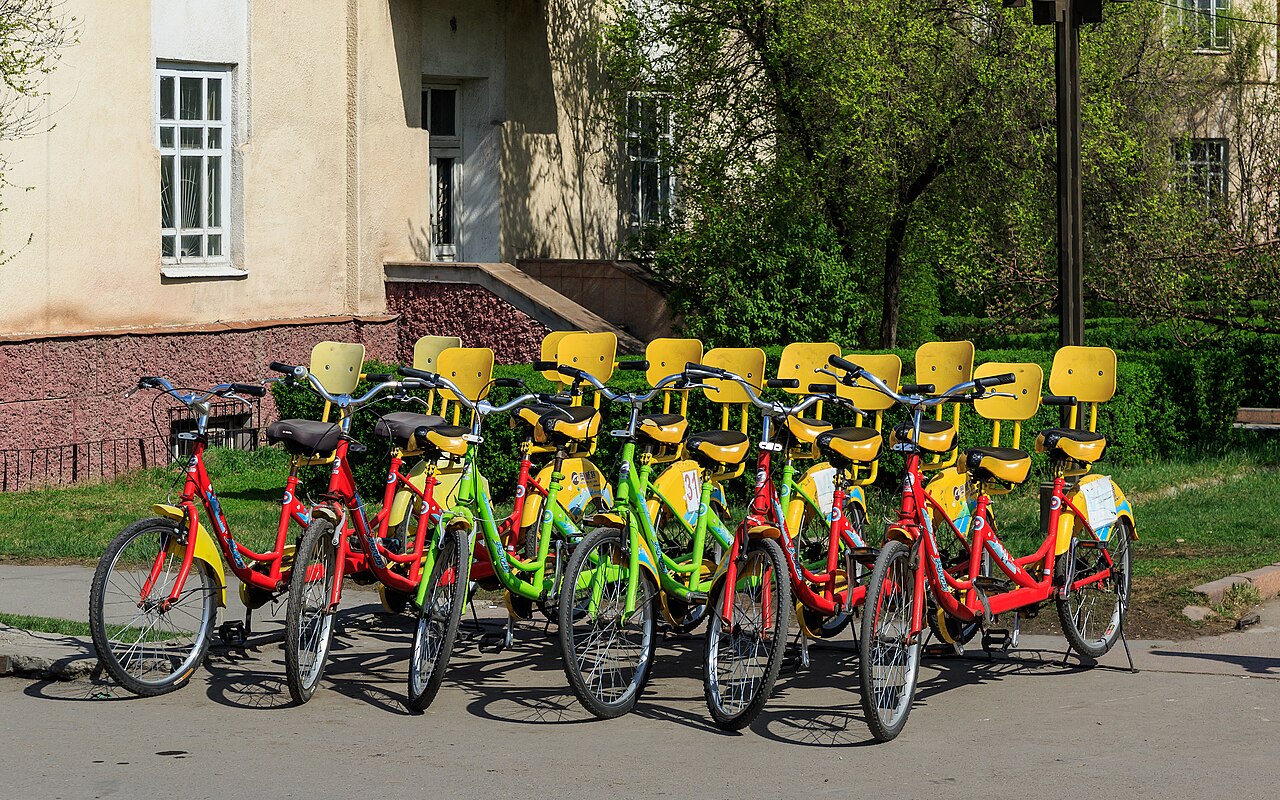 Bishkek 03-2016 img10 Chuy Prospekt.jpg